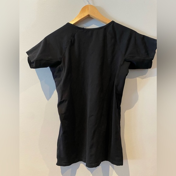 Knix Don’t Sweat It Tee - Picture 3 of 4